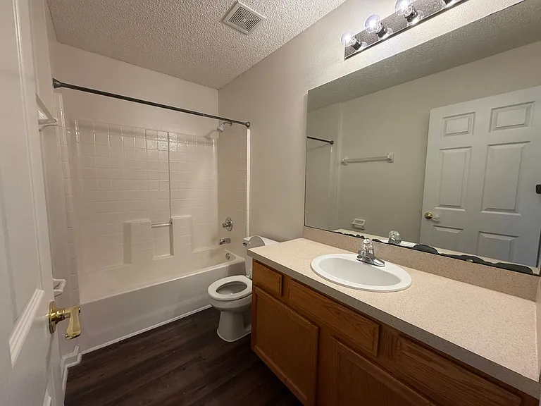 4 Serenity Pl #B — Photo 20