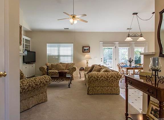 5th image of 7962 King Arthurs Ct