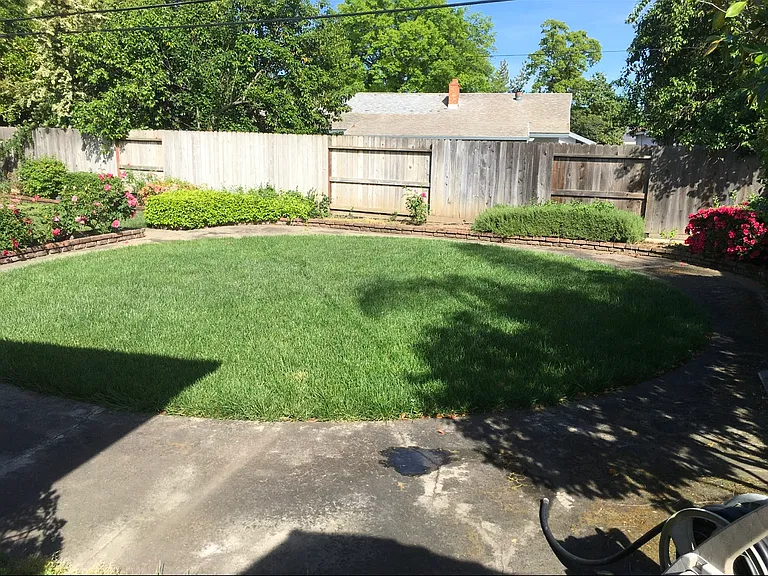 7079 Amherst St — Photo 16