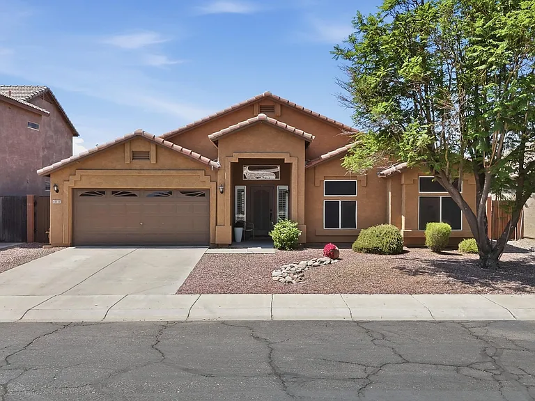 4441 E Cottonwood Ln — Photo 36