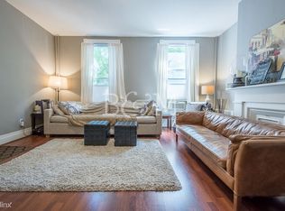 579 Leonard St, Brooklyn, NY 11222
