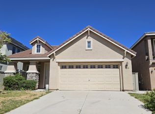 9355 Hummer Ct, Reno, NV 89521