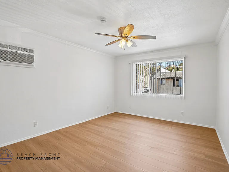 Rollingwood Apartments — Photo 11