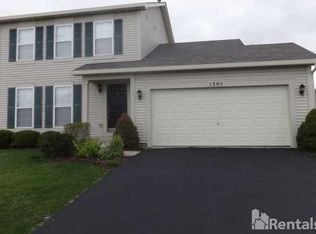 1305 Dahlgren Ln, Minooka, IL 60447