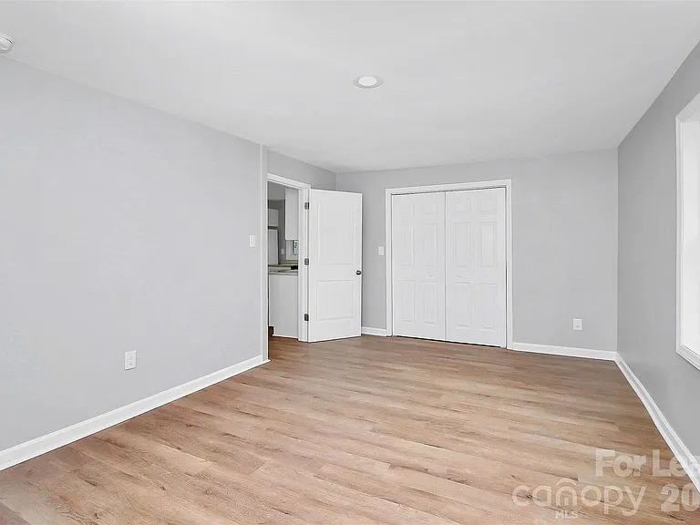 315 S Ransom St — Photo 5