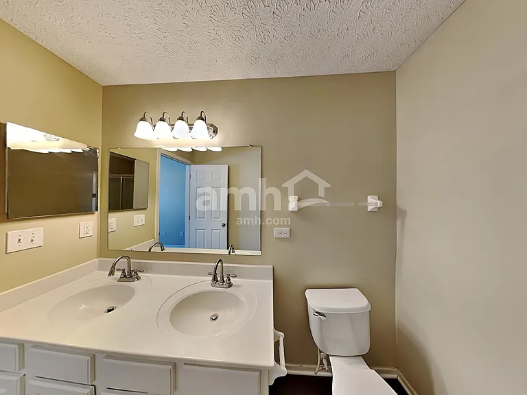 5979 Haydens Crossing Blvd — Photo 12