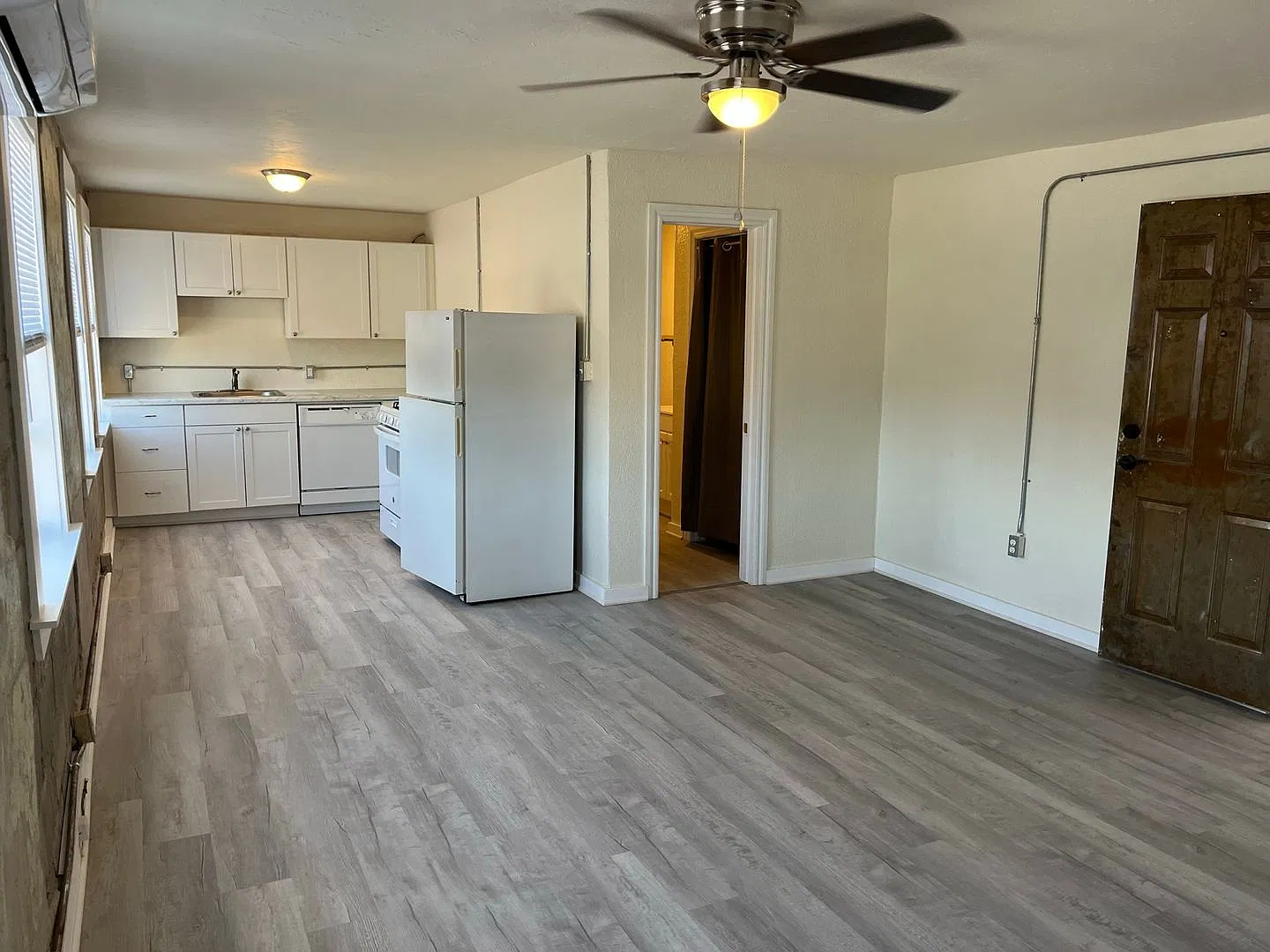 128- 115 N. Main - Neotique Apt. 1-13 — Photo 3
