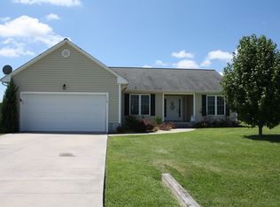 110 Eva Koonce Ln, Richlands, NC 28574