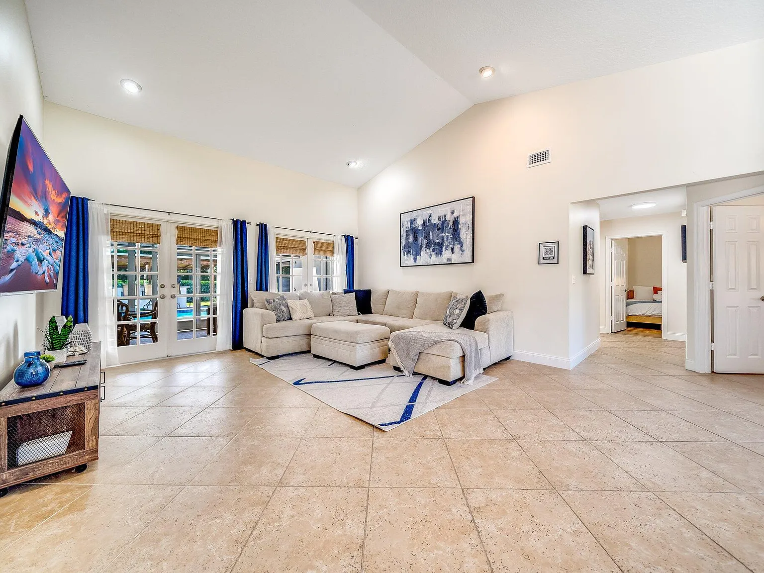 4 bed, 3.5 bath, 2632 sqft, $5,500 — Photo 4