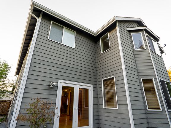 3rd image of 8518 66th Pl NE