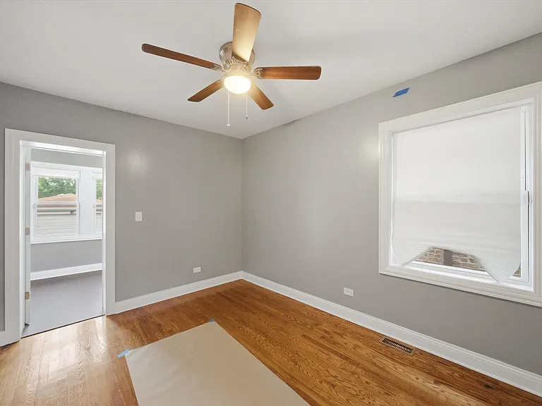 8326 S Luella Ave — Photo 19