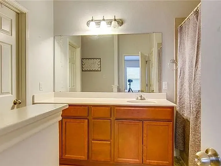 5913 Red Bud Ridge Ln — Photo 13