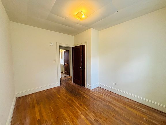 5th image of 509-1 Progress St