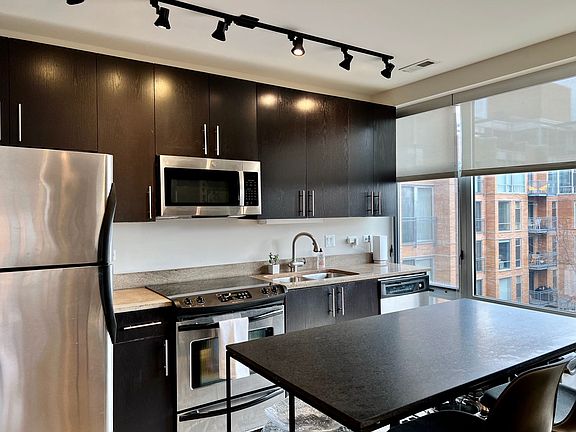 4th image of 1740 Oak Ave Unit 608