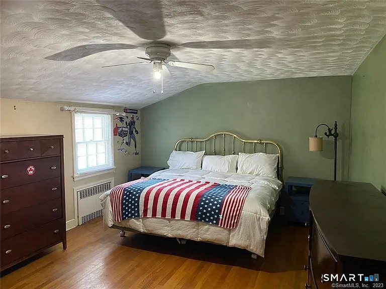 94 Fennbrook Dr — Photo 34