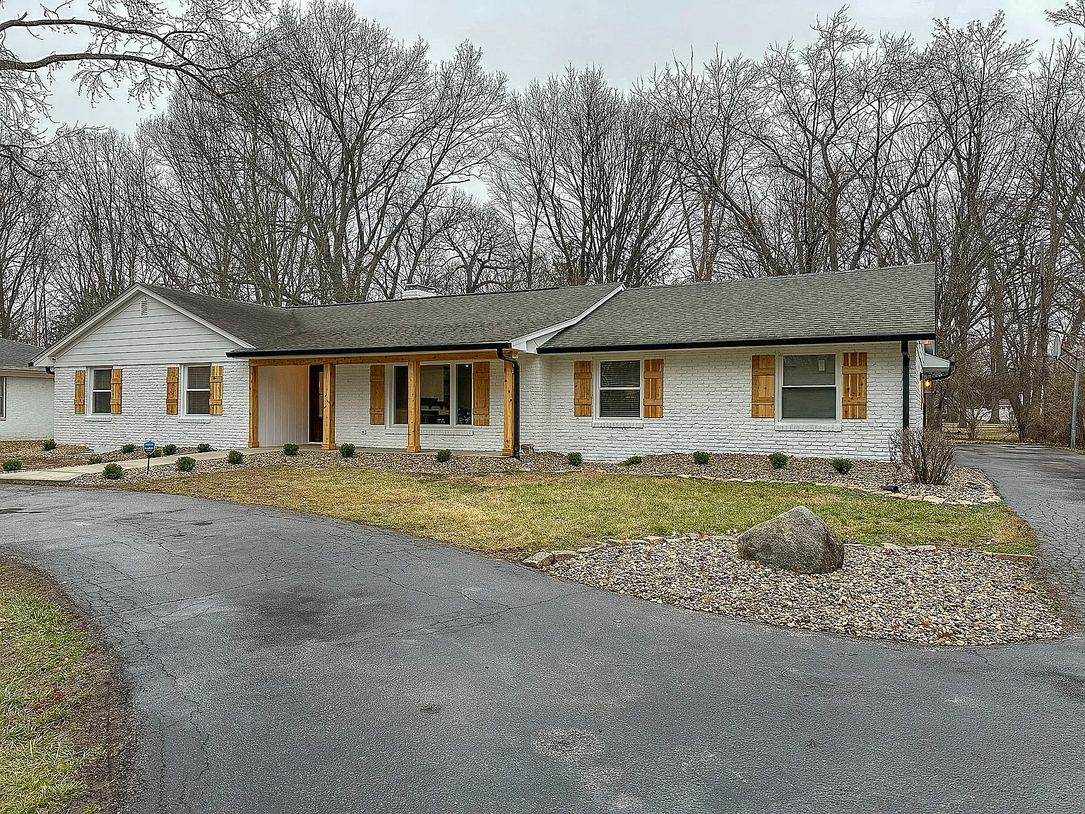 3336 Breckenridge Dr photo 1