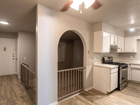 3rd image of 5113 N Brookline Ave #259