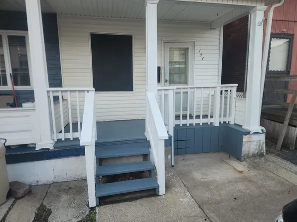 144 N Mill St, Saint Clair, PA 17970