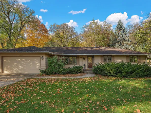 13208 Penn Ave S, Burnsville, MN 55337