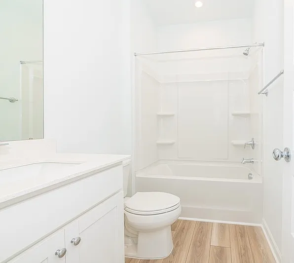 815 Freston Rd — Photo 16