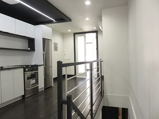 Rented by Rennit Inc. | media 70