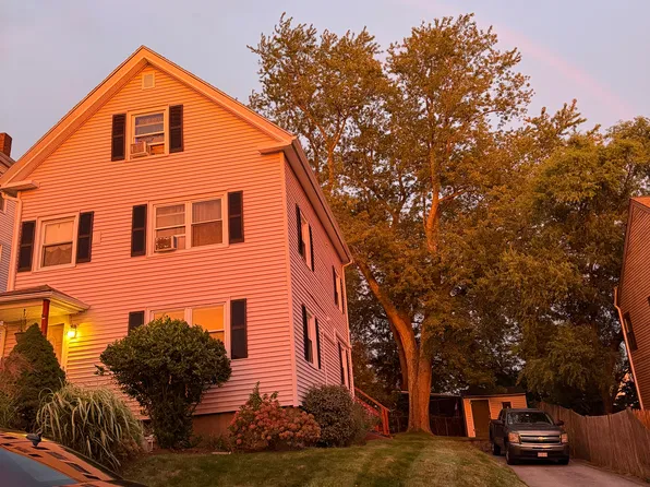 14 Ridge St #1, Worcester, MA 01604