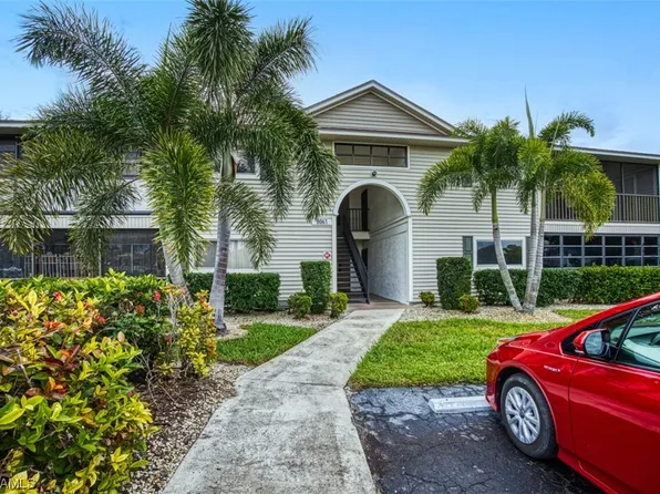 8061 S Woods Cir Unit 2, Fort Myers, FL 33919