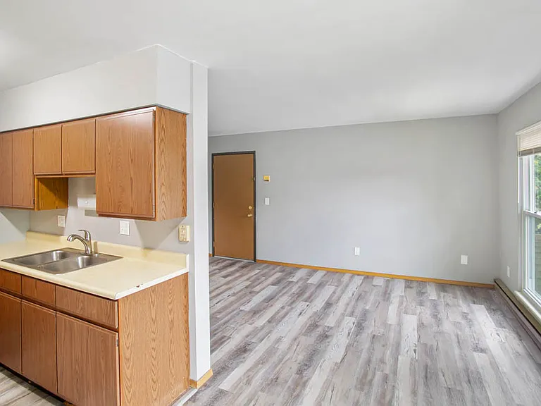 405 E Reed St #9 — Photo 3