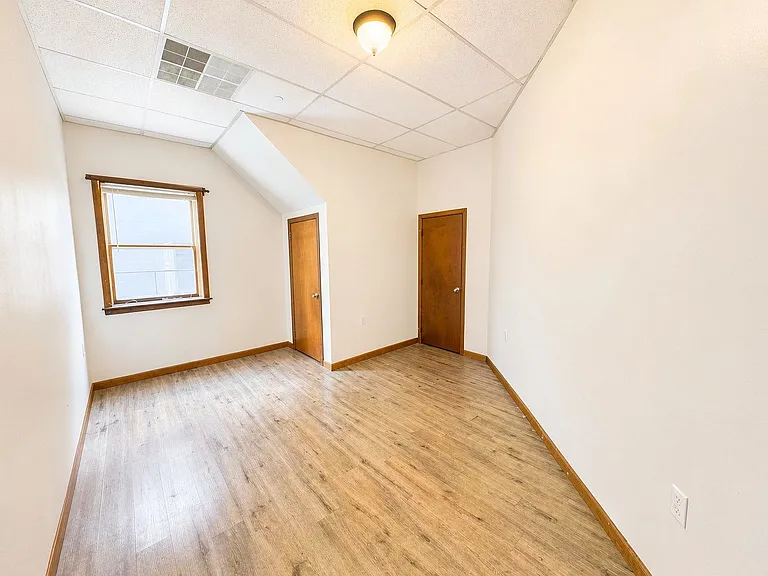 216 Central St — Photo 15