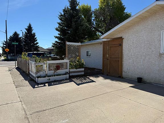 5th image of 1239 E 41st Ave N