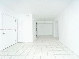 576 NW 114th Ave, Sweetwater, FL