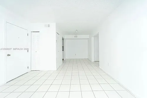 576 NW 114th Ave #203 Photo 1