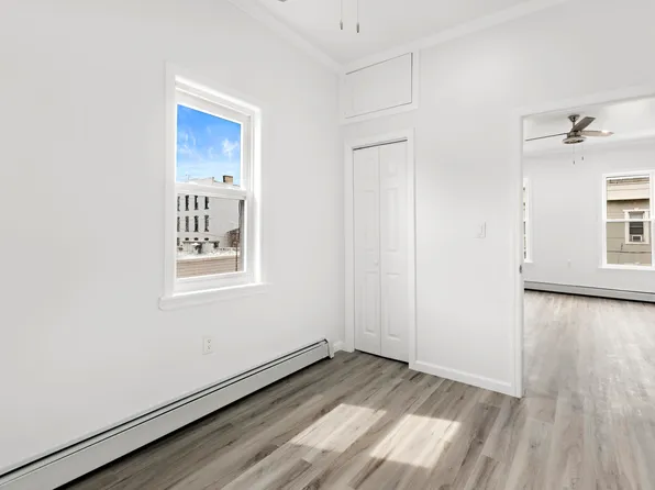 20 Saint Pauls Avenue image 10 of 18