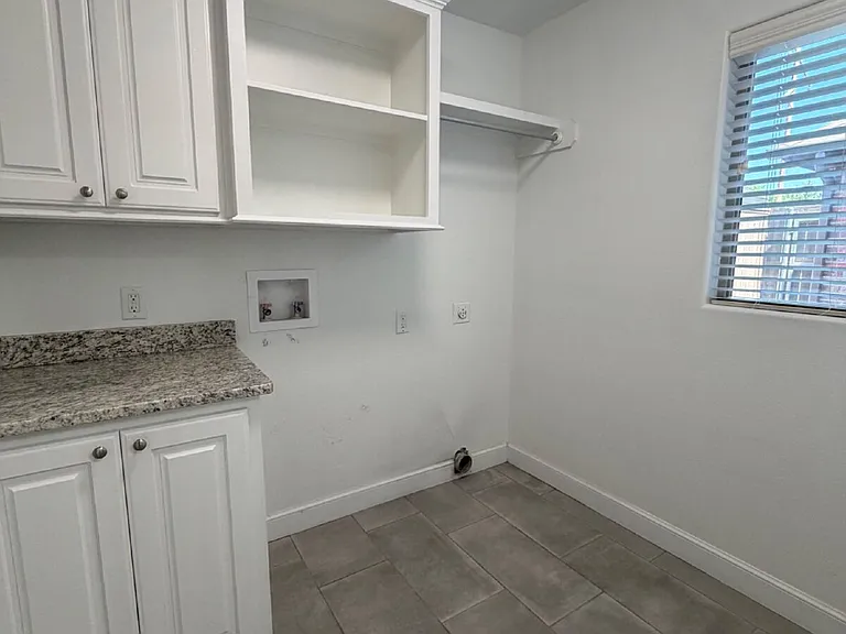 6303 73rd St #B — Photo 13