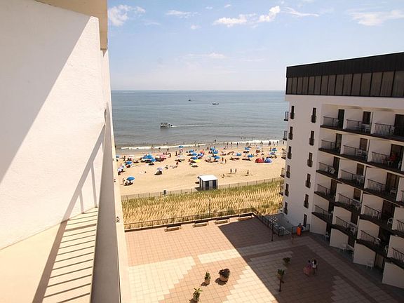 3rd image of 527 N Boardwalk Unit 805