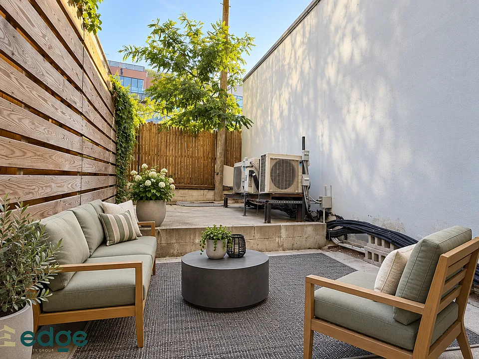 212 Grand St #1L