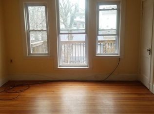 7 Haydn St FLOOR 3, Roslindale, MA 02131