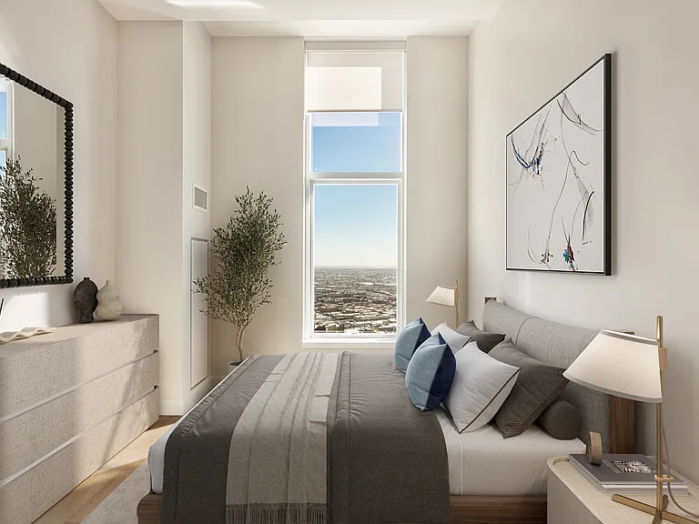 2315 44th Dr #Penthouse 3A — Photo 17