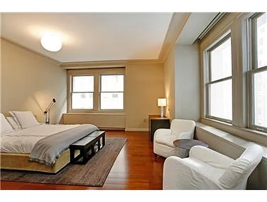 Rented by Douglas Elliman | media 31