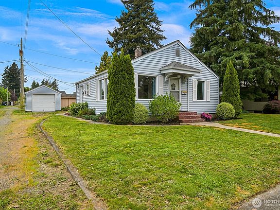 3rd image of 204 S 16th Street