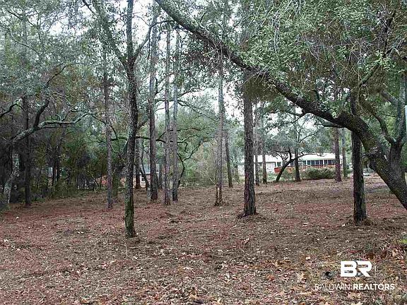 3rd image of Bay View Dr