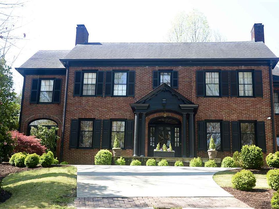 1st image of 605 Crystal Dr