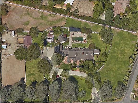 2nd image of 5 Deodar Ln