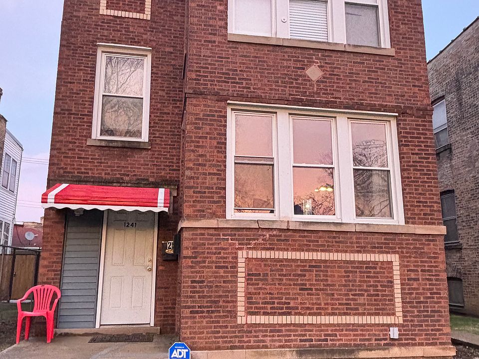 1st image of 1241 N Mayfield Ave #1