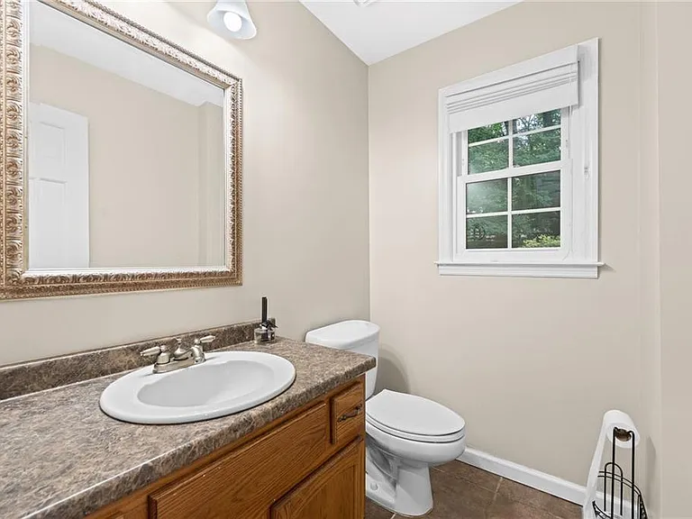 4496 Windsor Oaks Dr — Photo 17