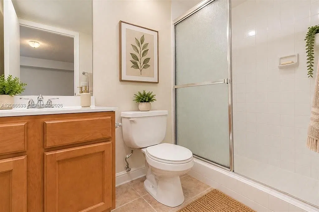 7680 Westwood Dr — Photo 2