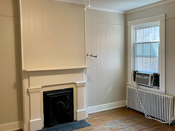 4th image of 807 W Clay St #2