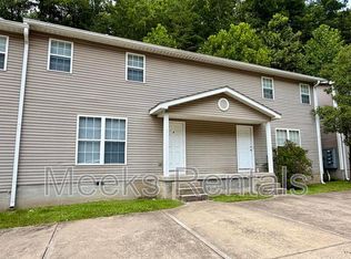 359 Tacketts Branch Rd UNIT 3, Hurricane, WV 25526