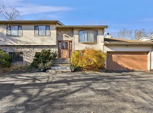 147 Seminole Trl, Tobyhanna, PA