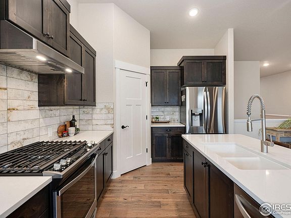 5th image of 527 Wild Honey Dr